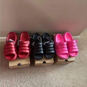 Ugg Red  women’s Sandals